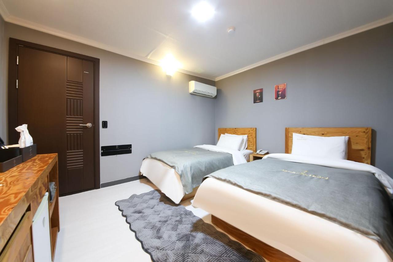 Gung Hotel Jeonju Oda fotoğraf